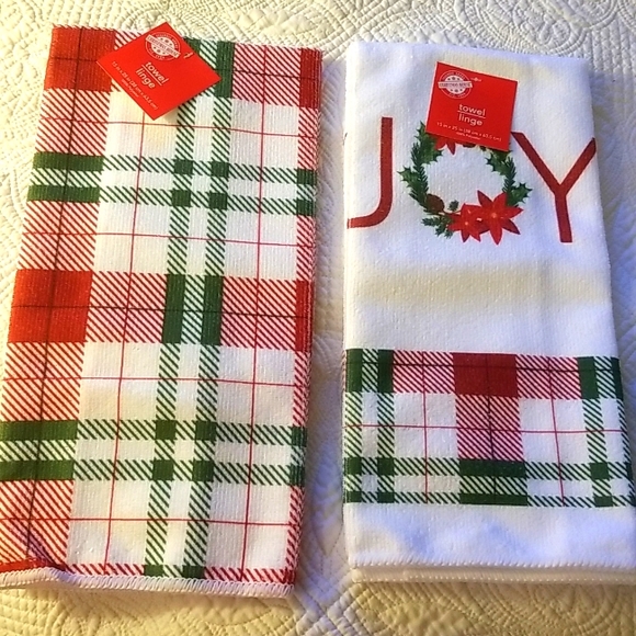 Christmas trio; towels and bowl - Picture 2 of 6